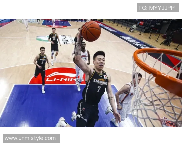 四中与清华篮球对决精彩纷呈谁能在赛场上笑到最后 四中与清华篮球对决精彩纷呈谁能在赛场上笑到最后