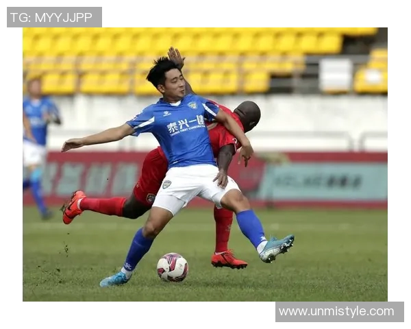 中甲联赛精彩对决泰州队迎战北体大球队全力争胜展现竞技风采 中甲联赛精彩对决泰州队迎战北体大球队全力争胜展现竞技风采