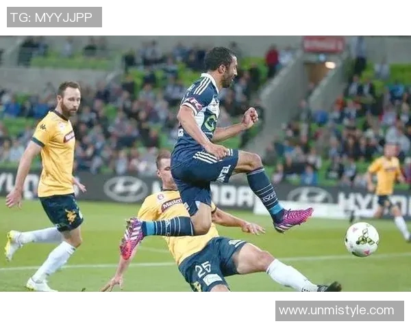 海岸水手与墨尔本胜利的激烈对决揭示澳超联赛的精彩瞬间