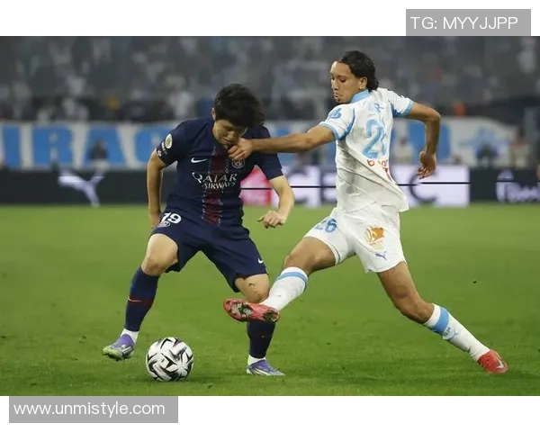 法甲精彩对决巴黎圣日耳曼与马赛的巅峰对抗集锦回顾