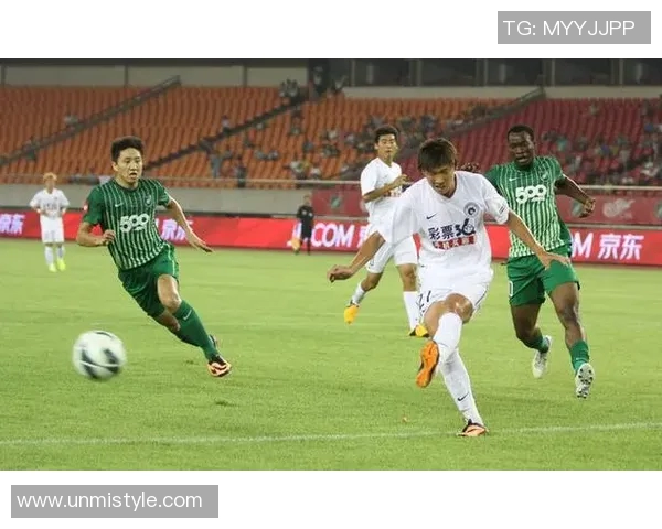 浙江绿城与辽宁队的激烈对决展现足球魅力与团队精神的巅峰碰撞 浙江绿城与辽宁队的激烈对决展现足球魅力与团队精神的巅峰碰撞