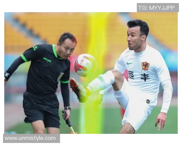 贵州恒丰迎战江西队全力争胜期待精彩对决与球迷共庆足球盛宴 贵州恒丰迎战江西队全力争胜期待精彩对决与球迷共庆足球盛宴