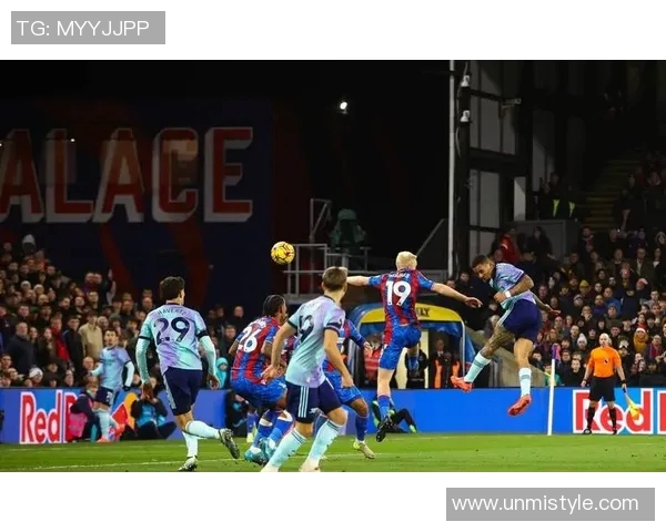 曼城与热刺激战正酣双方进球精彩纷呈引发球迷热议 曼城与热刺激战正酣双方进球精彩纷呈引发球迷热议